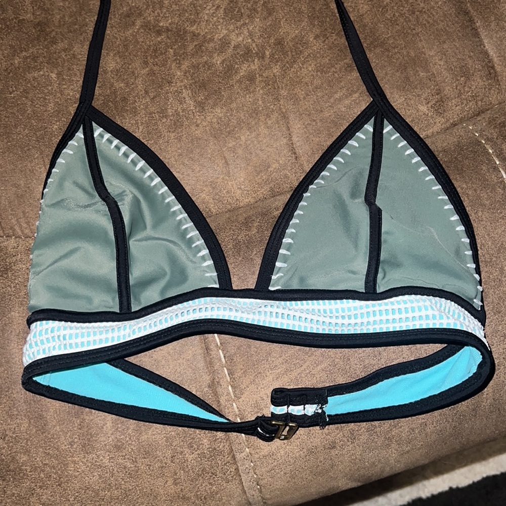 XS bikini top